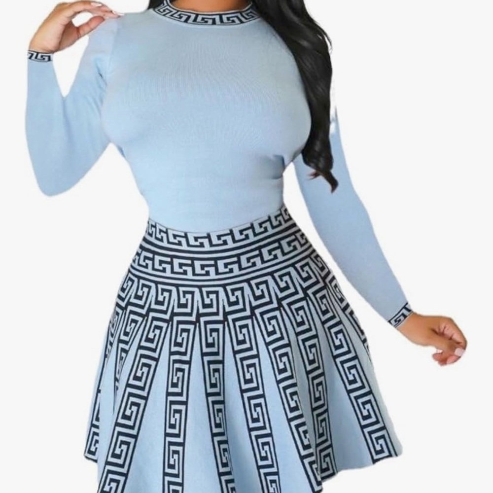 Women's Fashion Sexy Sports Vitality Slim Round Neck Long Sleeve Pleated Dress